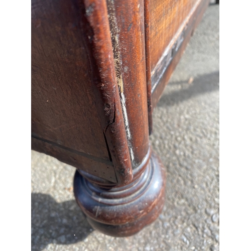 656 - Beautiful Antique Four drawer chest of drawers