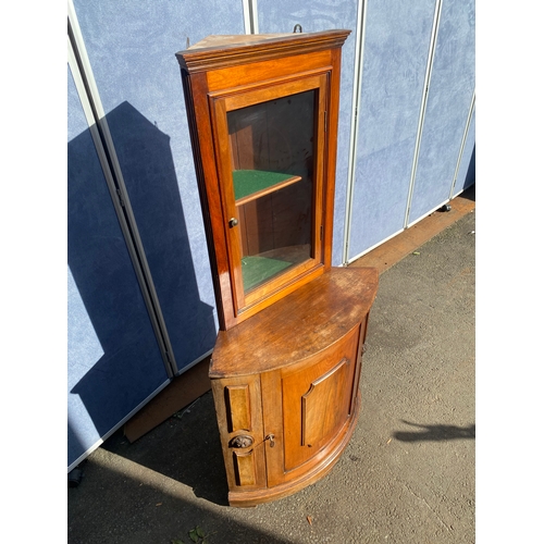 657 - Antique corner unit