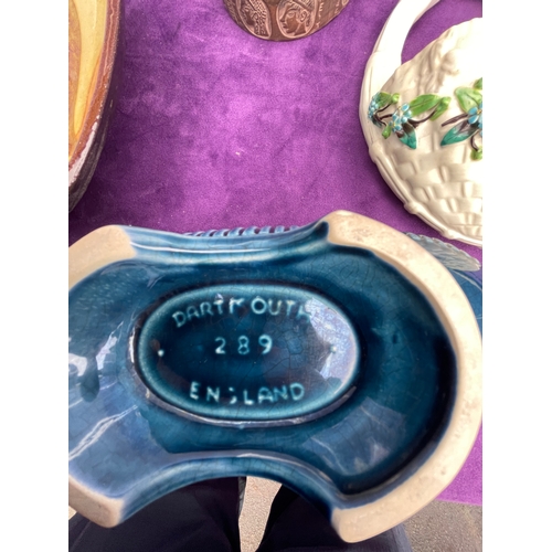 201 - Collection of art pottery and ceramics