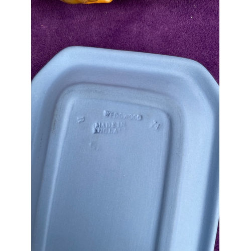 209 - A variety of Glass and Ceramic collectables including Mantle clock, Wedgwood and Silver napkin ring