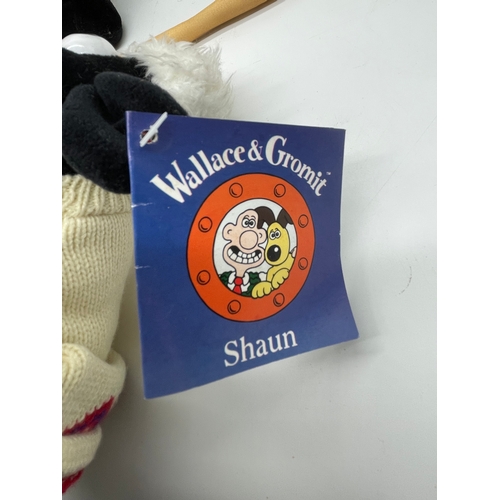222 - Wallace and Gromit plushies