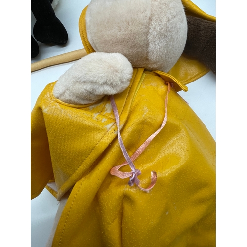 222 - Wallace and Gromit plushies