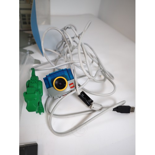 197 - LEGO - 1349 Steven Spielberg Moviemaker Set