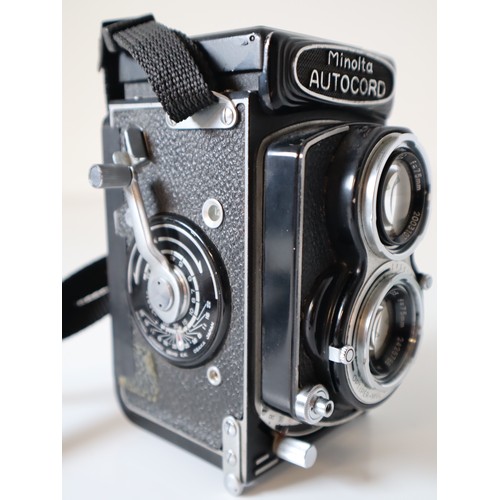 27 - Minolta Autocord TLR Camera Serial 271298 - Rokor 1:3.5 75mm Lens - 1960's