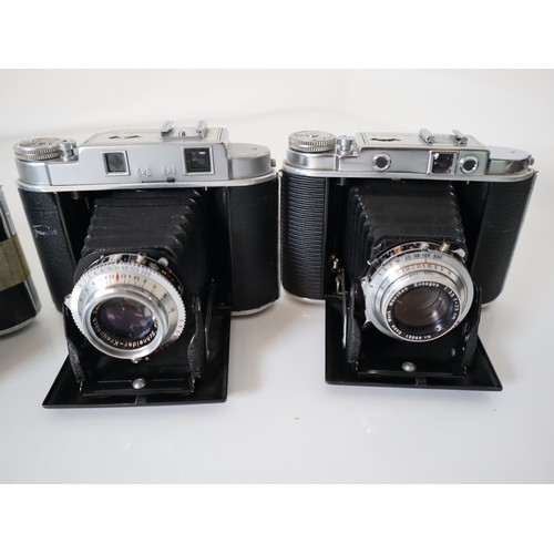 32 - Vintage Franka Solida II & III 6x6 Cameras (4)