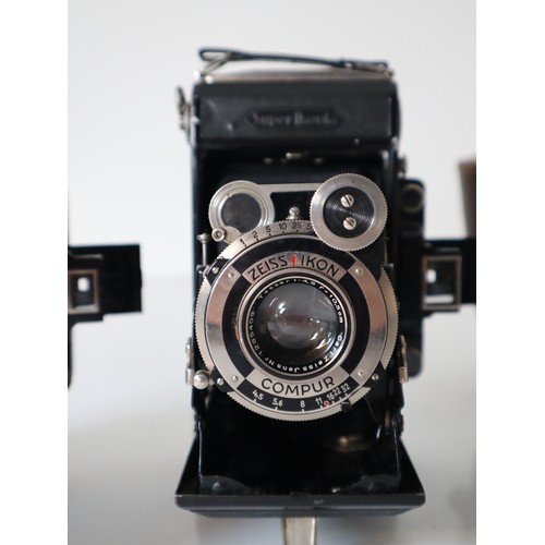 38 - Zeiss Ikon Super Ikonta Folding Range Finder Camera (2), Ensign Selfix 820 Special , Ensign Epsilon ... 