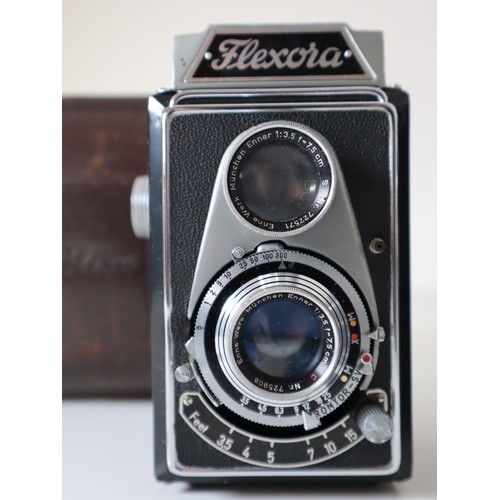 39 - Flexora, Reflekta II, Ross Ensign Ful-Vue Super - Vintage TLR Cameras