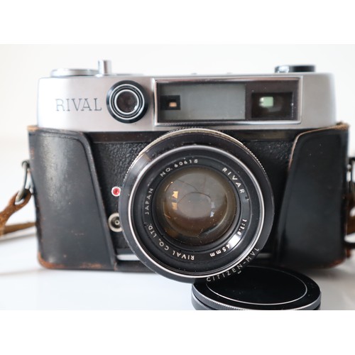 52 - Canon Dial 35 Half-frame Film Camera, Minolta Hi Matic F w/ Rokkor 1:2,7 38mm lens & Taron Rival w/ ... 