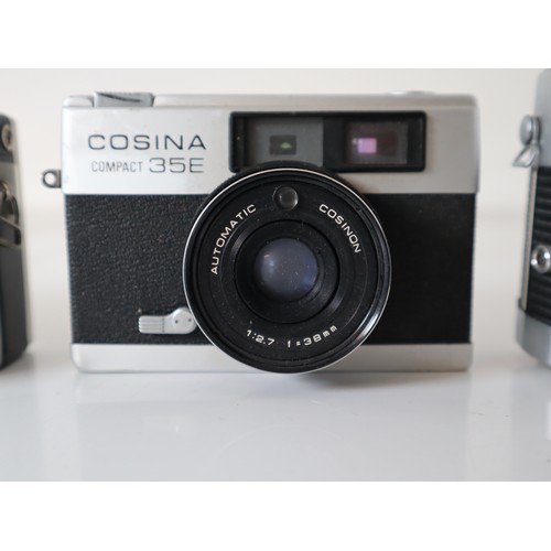 56 - Vintage 35mm Cameras - Canodate E, Werra 1, Ricoh 500 G, Cosina Compact 35 E