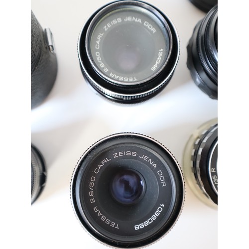 68 - Collection of vintage camera lenses Carl Zeiss Tessar 2.8 50mm (2), Edixa Iscotar 1:2.8 50mm, Traveg... 