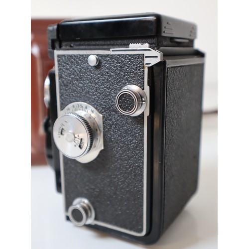 78 - MPP Microflex TLR Vintage Camera w/ Case & MPP Micronar Lens