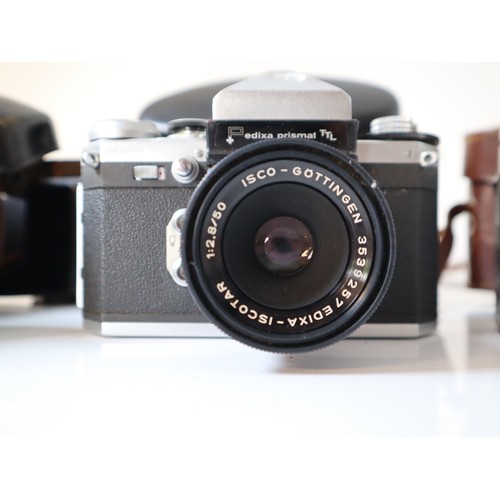 86 - Vintage 35mm cameras - Kowa Model E w/1:2 50mm lens, Iloca Quick B, Pedixa Prismat TTL w/ 1:2.8 50mm... 