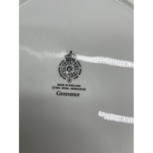 268 - Royal Worcester Grosvenor tea cups, saucers and plates