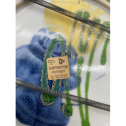 274 - A miscellaneous lot of ceramic plates and Villeroy & Boch teapots