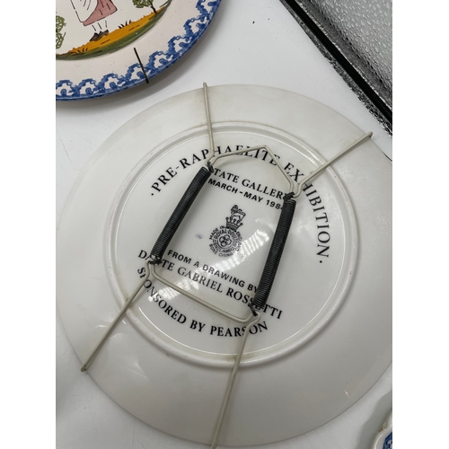 275 - A miscellaneous lot of collectable ceramic plates/bowls