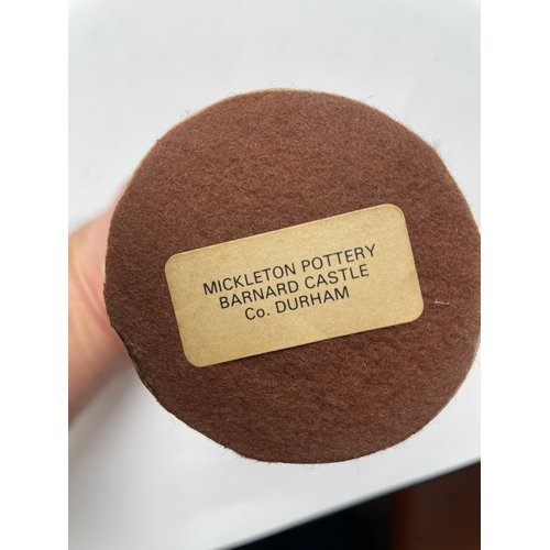 276 - A Miscellaneous lot of small collectable trinkets