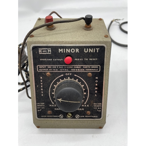 279 - Two vintage power units including Triang and H and M