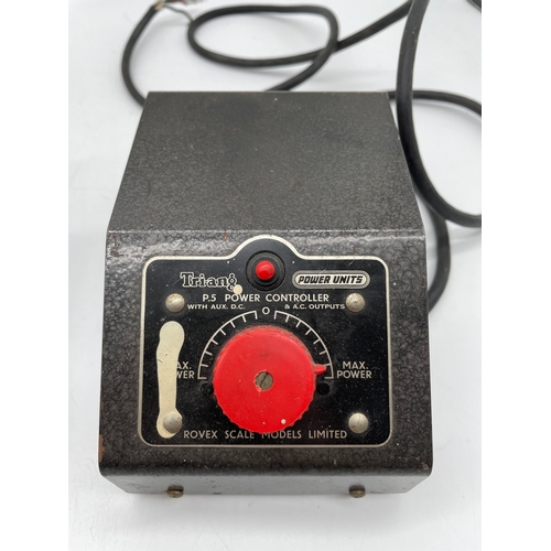 279 - Two vintage power units including Triang and H and M