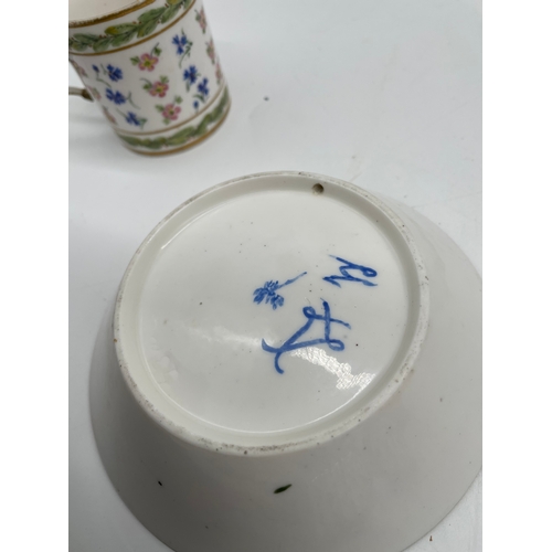 289 - A miscellaneous lot of Ceramics including oriental inspired  jars