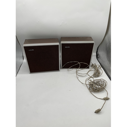 296 - Phillips Stereo record player and speakers