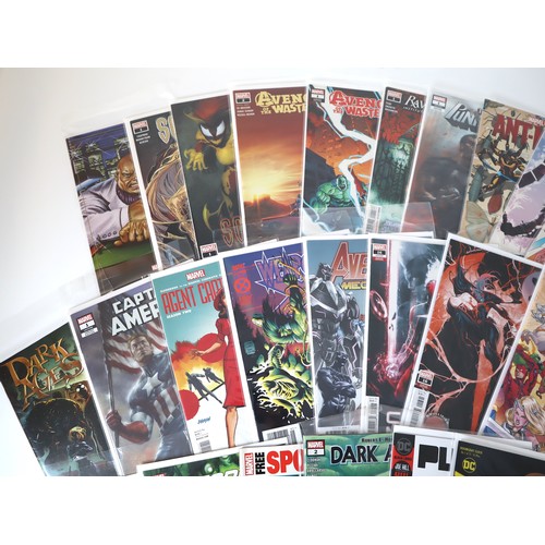 133 - Marvel Comics - A group of various marvel comics + a couple DC comics including variant covers