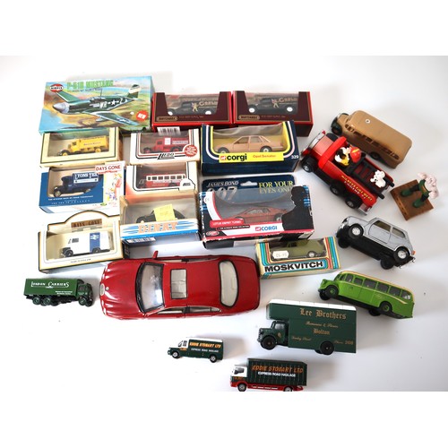 152 - A group of loose and boxed Corgi, Dinky, Lledo, matchbox Model cars and commercial vehicles