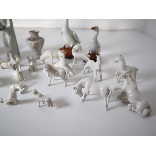 178 - A group of vintage ceramics including multiple horse / calf figures, Minton lidded jar, Oriental exp... 