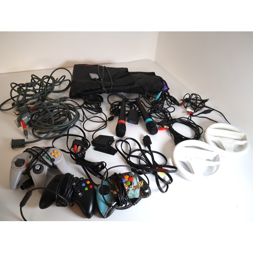 51 - A group of gaming cables / accessories