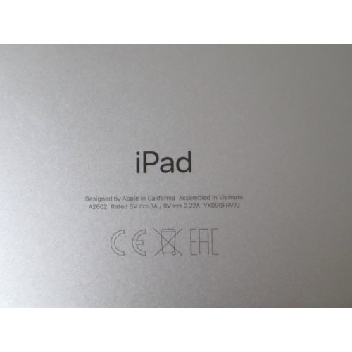 70 - Apple iPad 2021 9th Generation 64GB A2602