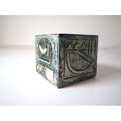 223A - Cube Troika Vase - Teo Bernatowitz 8cm x 9cm