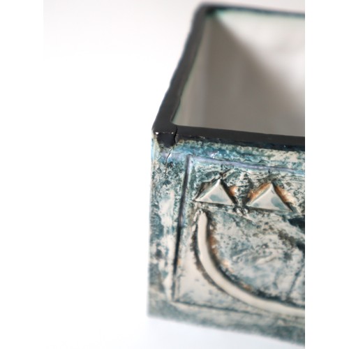 223A - Cube Troika Vase - Teo Bernatowitz 8cm x 9cm