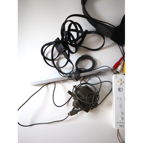 68 - A group of Nintendo accessories for Wii & Switch  Nintendo DS games