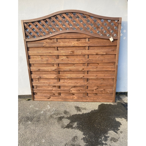 734 - Two Lattice top Fence panels 180cm x 182cm