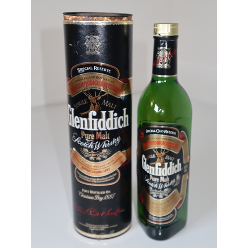 64 - Glenfiddich Pure Malt Scotch Whisky 70cl in Tube