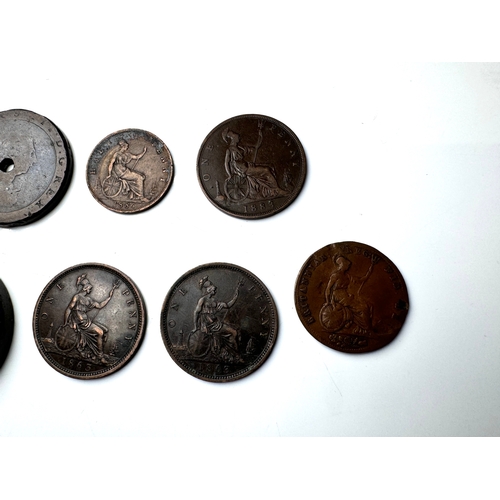 90 - A group of British Bronze Pennies including 1792 Coventry Halfpenny, 1797 George III Cartwheel Penny... 