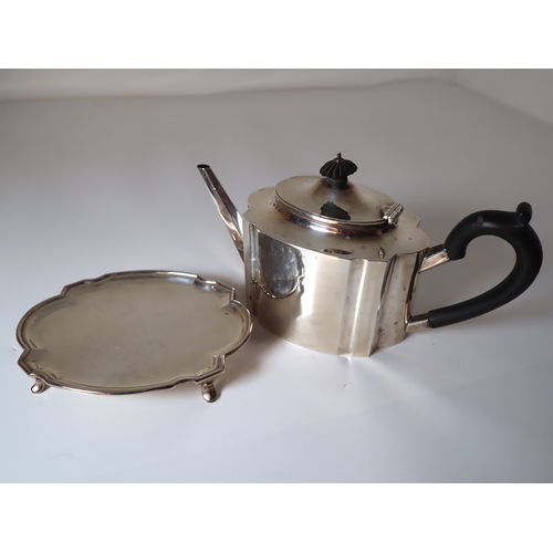 94 - Sterling Silver Tea Pot + stand + milk pourer & sugar (missing lids ) weight 1557g