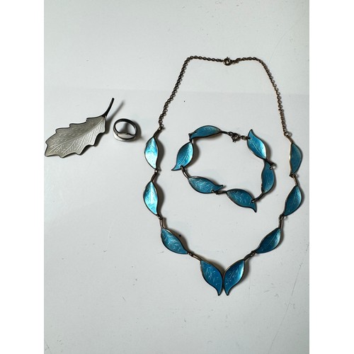 108 - Vintage David Anderson Norway Silver and blue enamel leaves necklace and matching bracelet + Norwegi... 