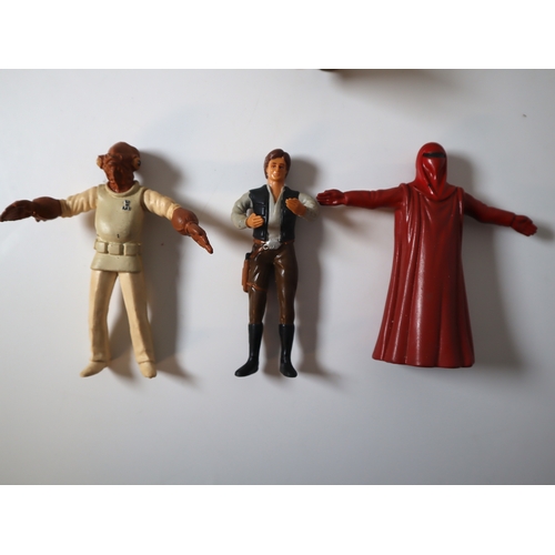 19 - Star Wars 1990's figures including 9