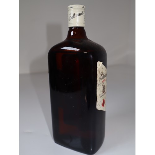 71 - Ballantines Finest Scotch Whisky 1 Litre 43% vol - Old Bottling 1980's