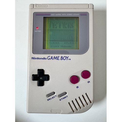 95 - Nintendo Gameboy DMG-01 with Tetris Game