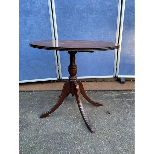 516 - Two Antique side tables.