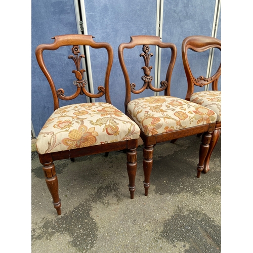 524 - Six Antique dining chairs.