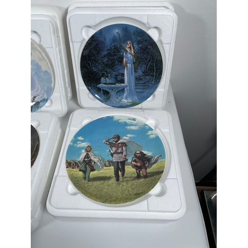 334 - The lord of the rings collectable plates. Fourteen plates in total with COAs