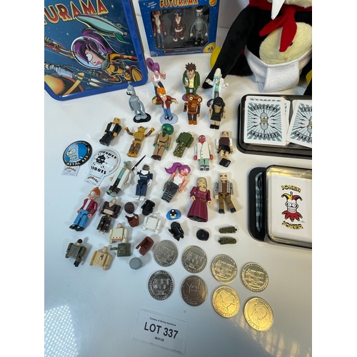 337 - Futurama Bundle including lunch box and figures