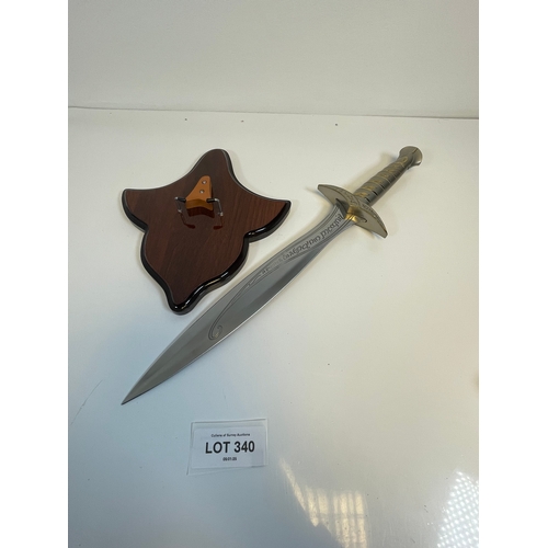 340 - Decorative Emblazon of knife Fantasy Dagger with wall hung wooden plaque in original box