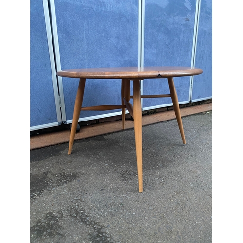 531 - Mid Century Ercol drop leaf side table