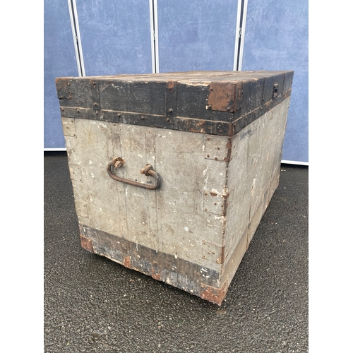 539 - Large Wartime Sea chest