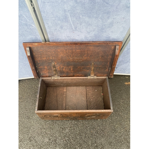 542 - Carved blanket box/storage chest