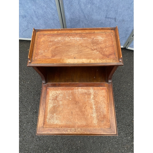 549 - Vintage Mid century Tiered side table