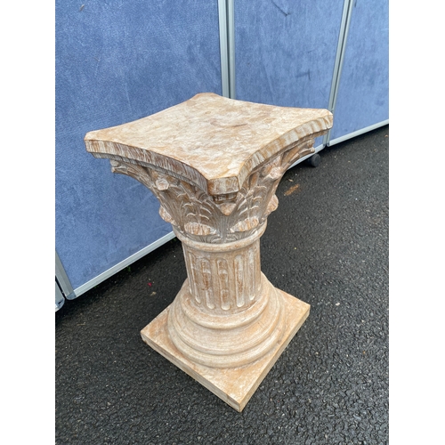 550 - Wooden column style plant stand